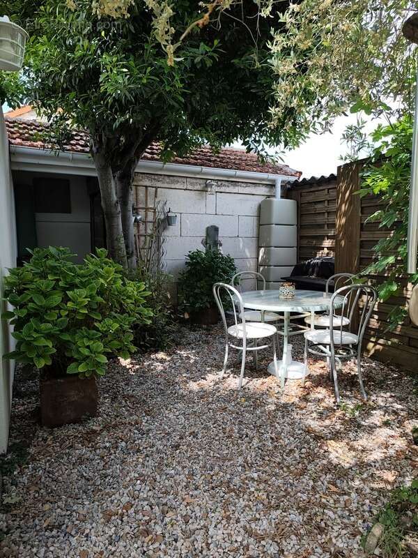 Maison à vendre 7 pièces ANGOULEME (16) - photo 5