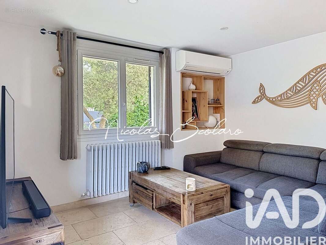 Photo 5 - Maison à ENTRAIGUES-SUR-LA-SORGUE