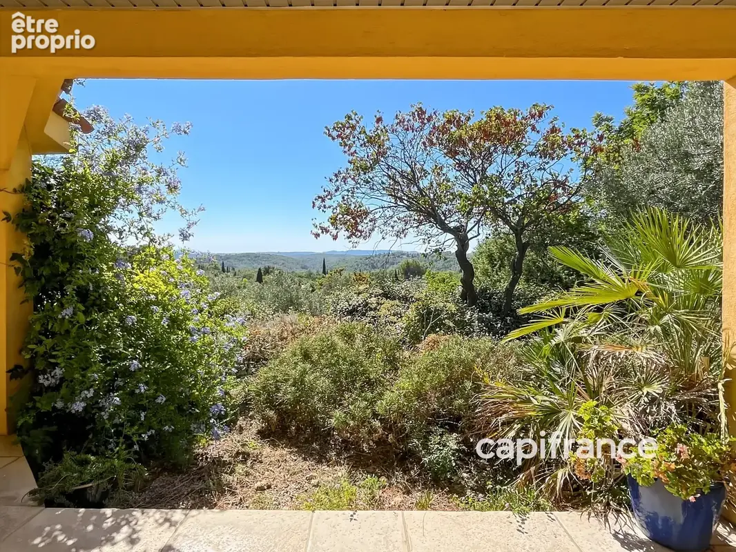 Villa contemporaine avec piscine à vendre SEILLANS (83) - photo 13