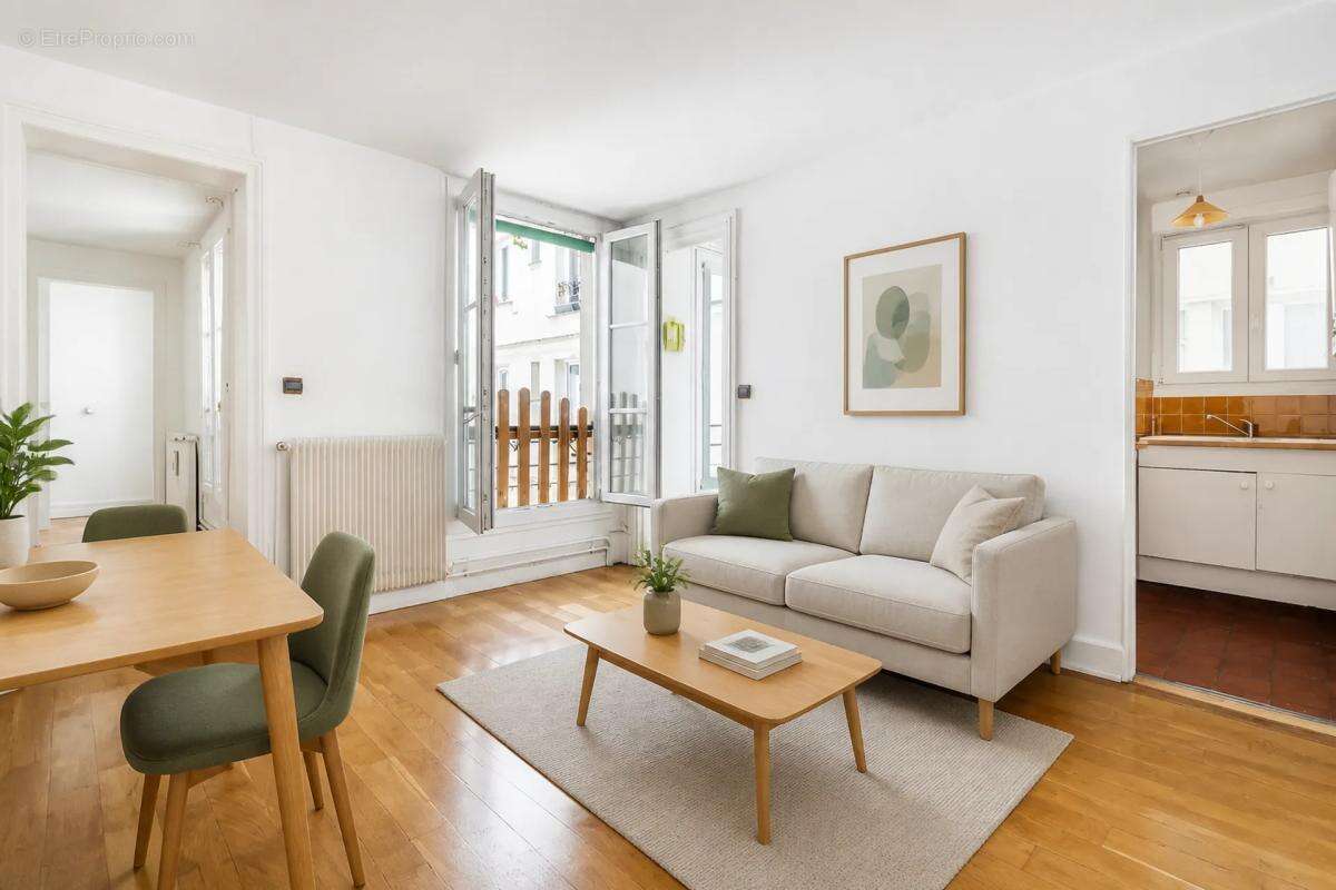 Appartement de 3 pièces de  42,8 m² à Paris 18e - photo 2