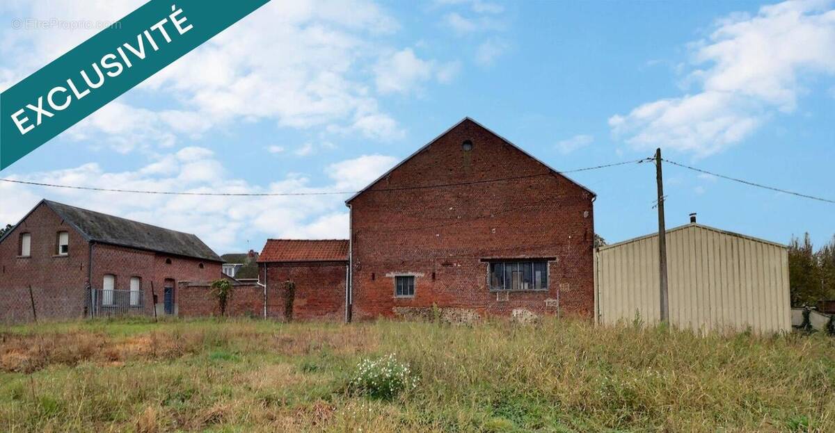 Photo 1 - Commerce à LE QUESNOY