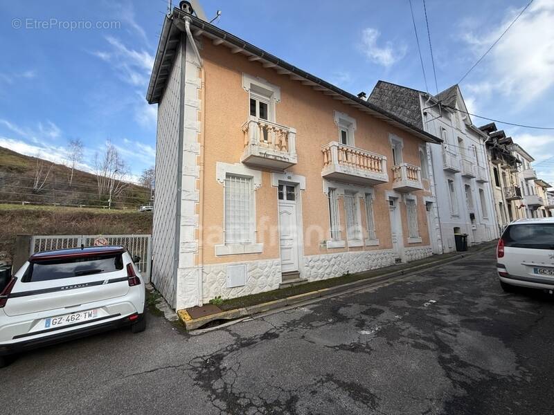 Maison à LOURDES