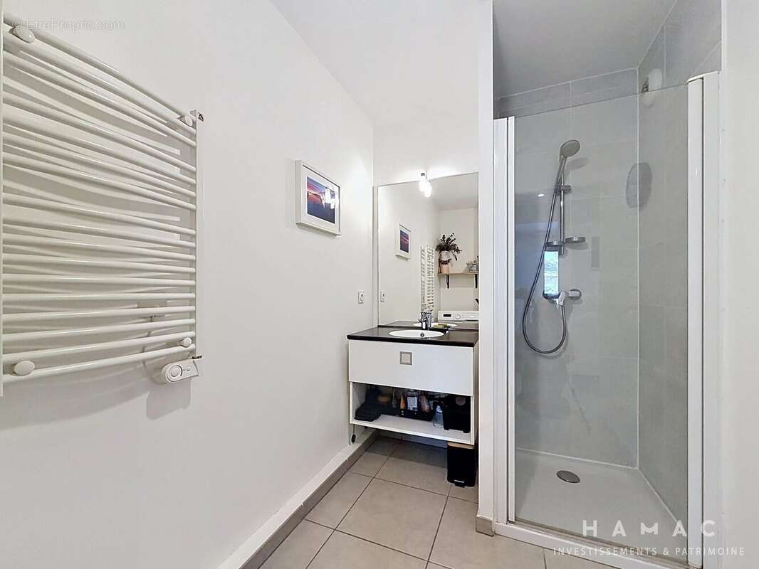 Appartement à LA MULATIERE
