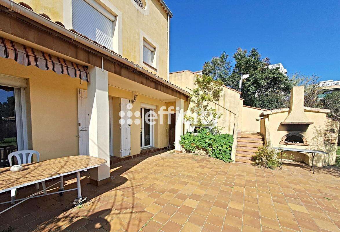 Maison 235 m² à Martigues  - photo 21
