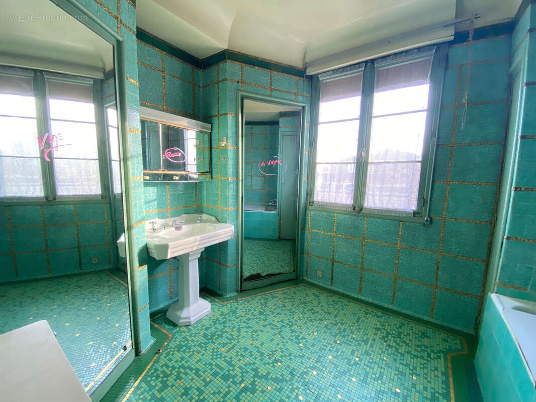 Maison à SAINT-MAUR-DES-FOSSES