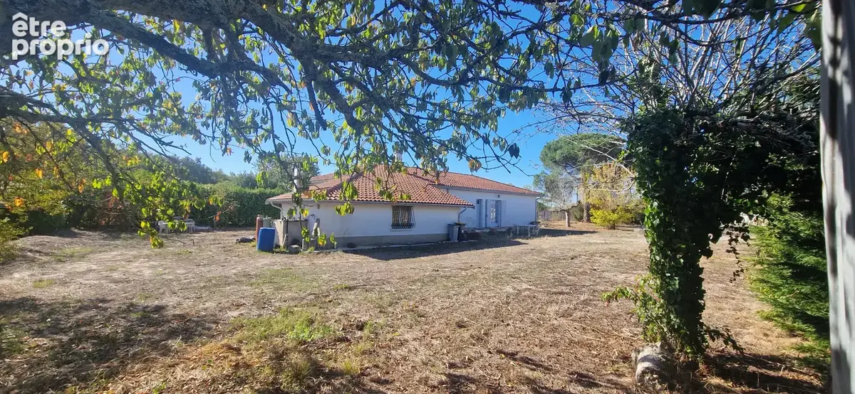 maison P-P 145 m2 garages sur 2000 m2 constructibles - photo 4