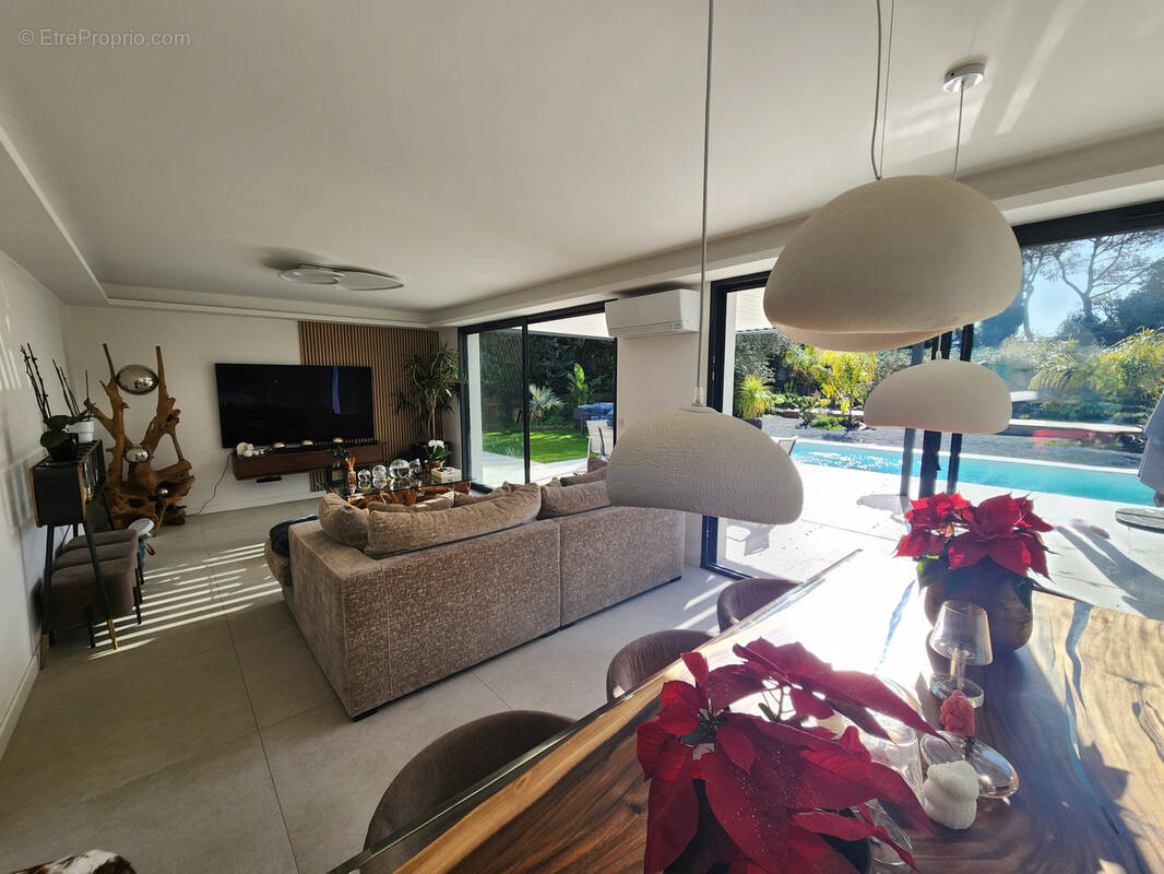 Maison à FREJUS