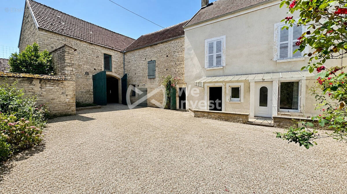 Maison à ANCY-LE-FRANC