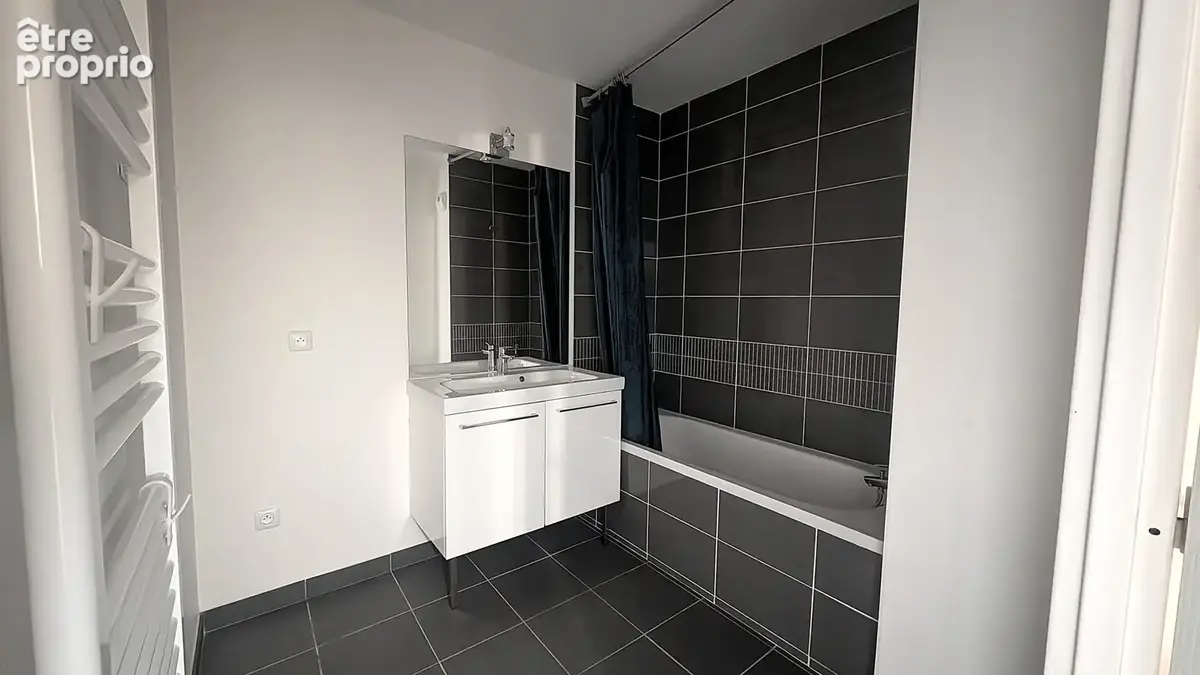 Appartement T2 de 54 m2 avec balcon, cave et parking   résidence récente à La Riche - photo 5