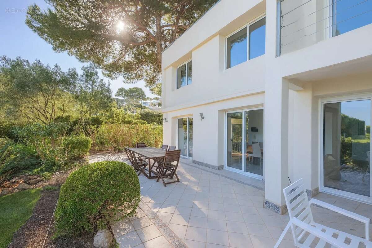 Maison à HYERES