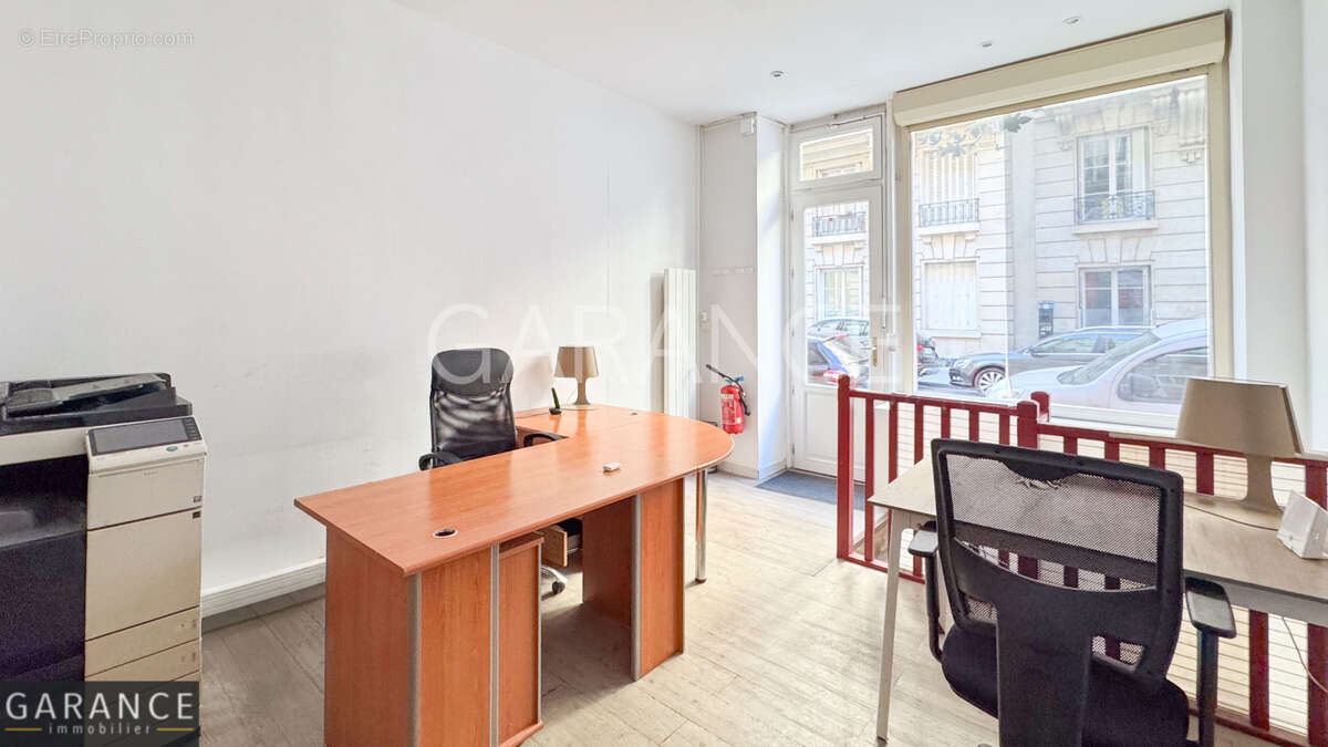 Appartement à PARIS-14E