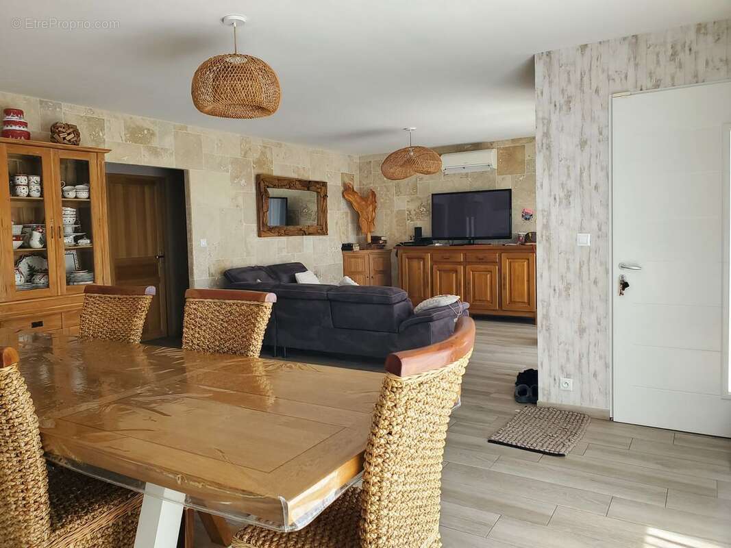 Maison de plain-pied à vendre au Gond-Pontouvre - photo 5