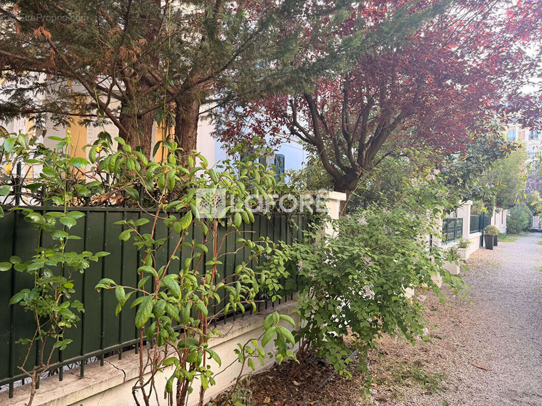 Maison à PARIS-16E
