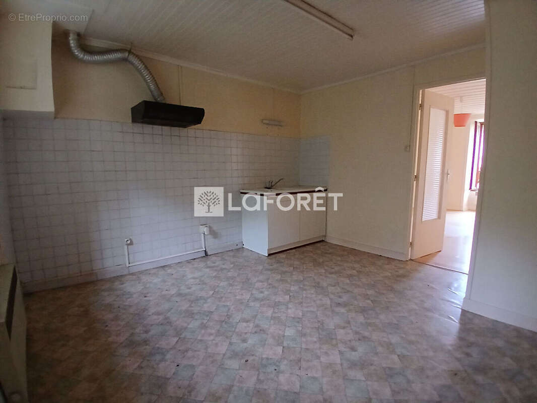 Maison à FERRIERES-SAINT-MARY