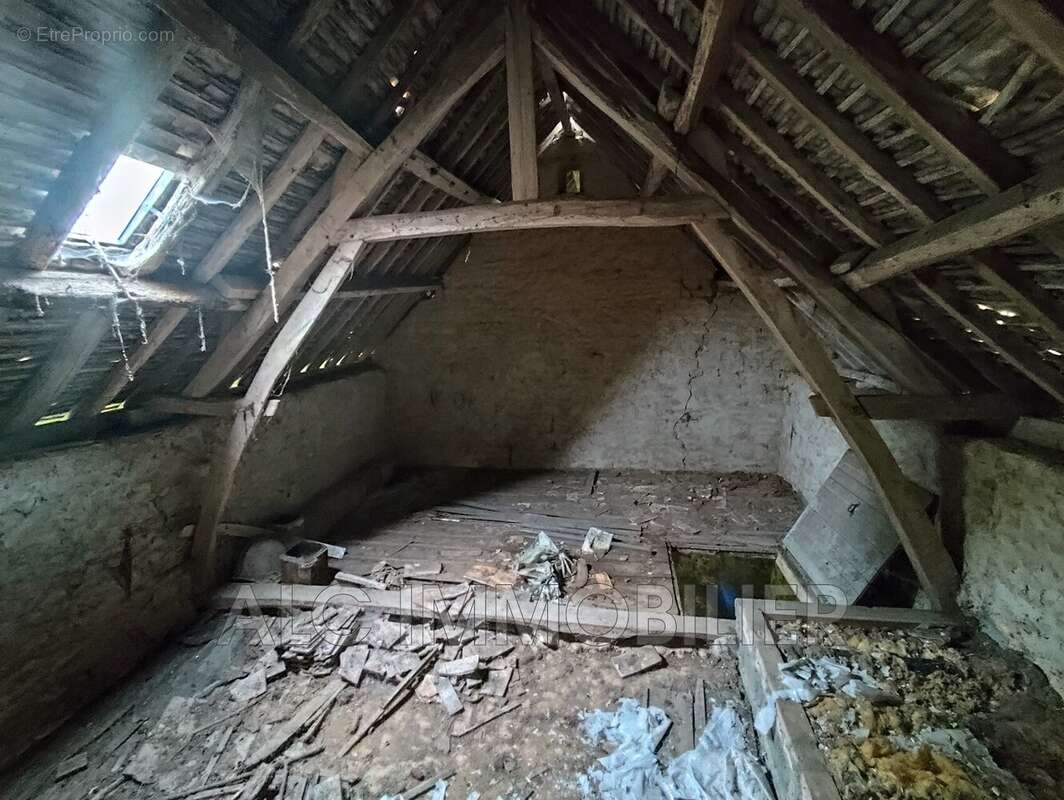 Maison à DANGEUL