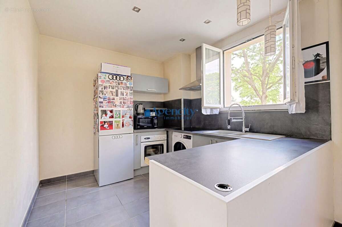 Appartement à ROSNY-SOUS-BOIS