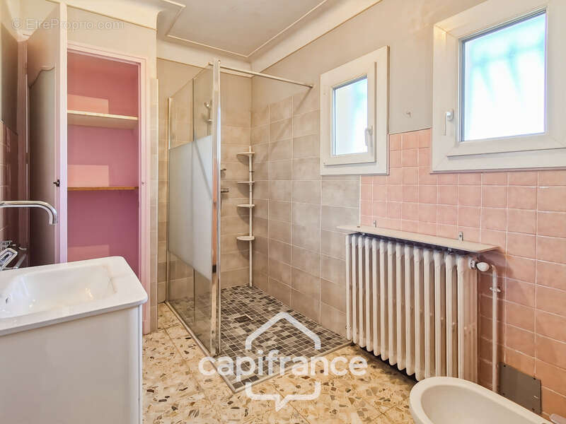 Maison à ROQUEMAURE