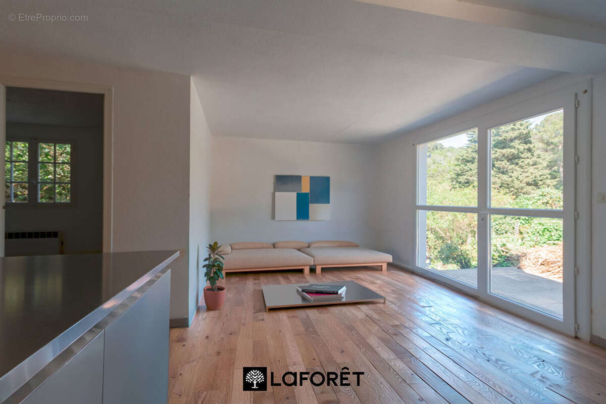 Appartement à HYERES