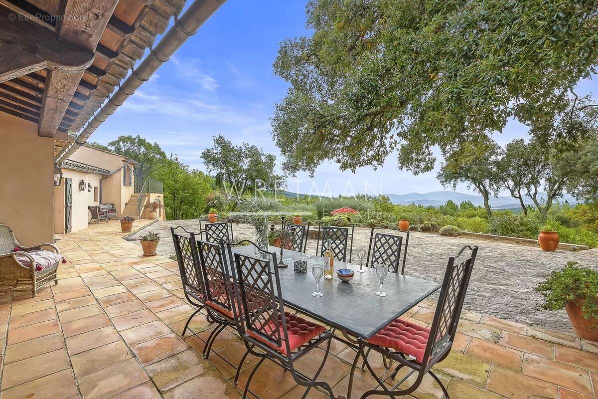 Maison à LA GARDE-FREINET