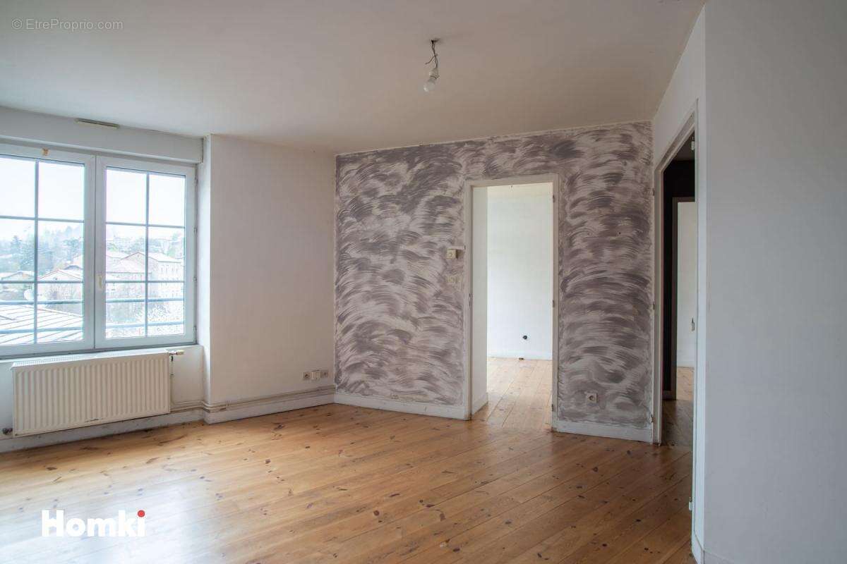 Appartement à LA SEAUVE-SUR-SEMENE