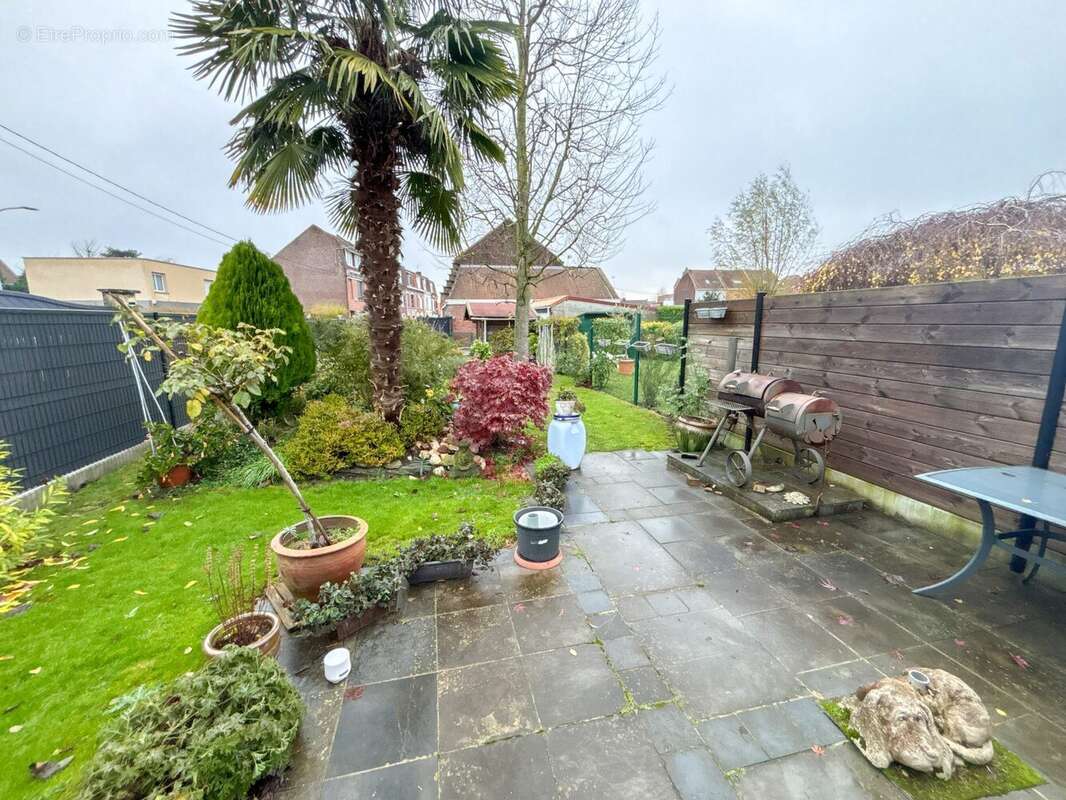 Maison à LYS-LEZ-LANNOY