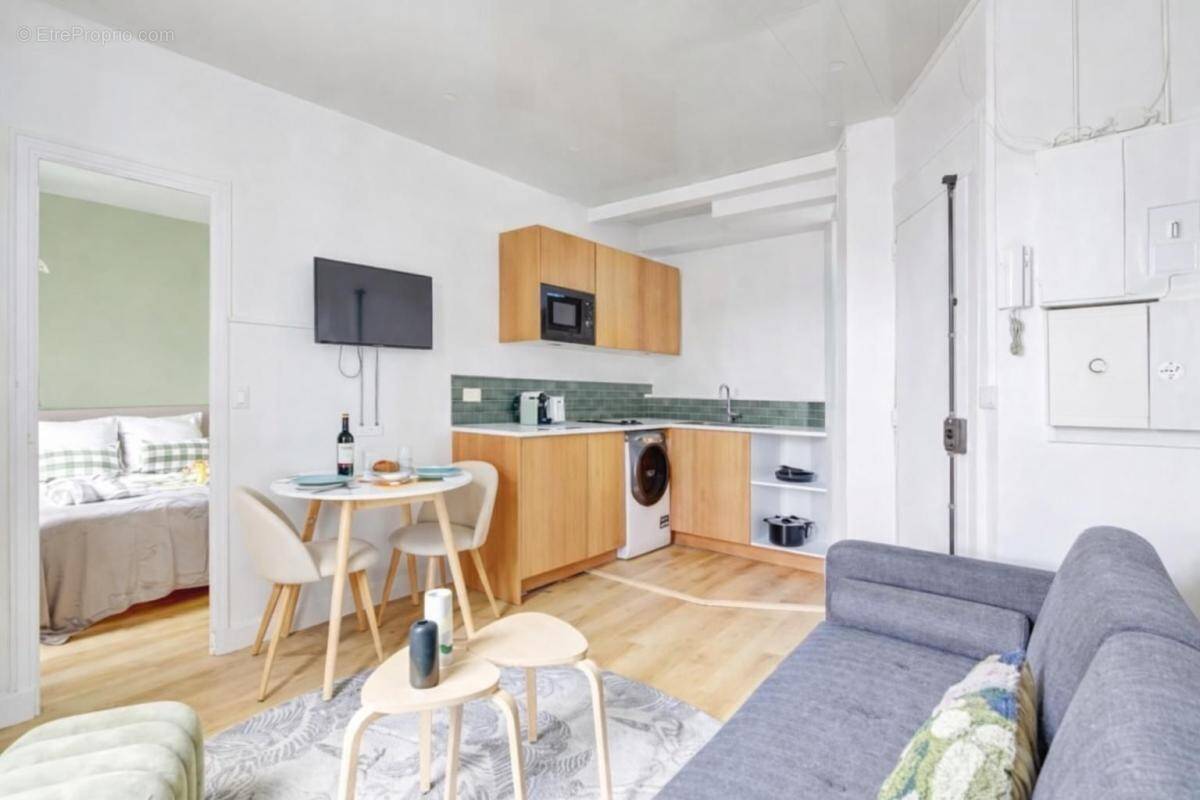 Appartement à PARIS-18E