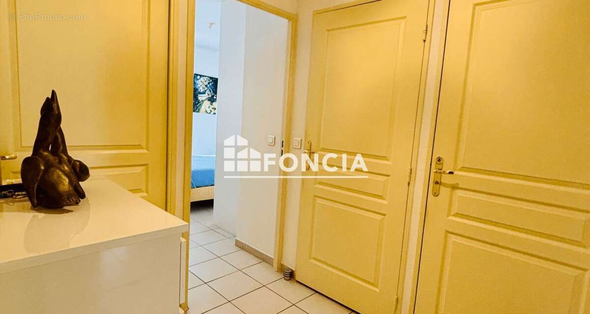 Appartement à HYERES