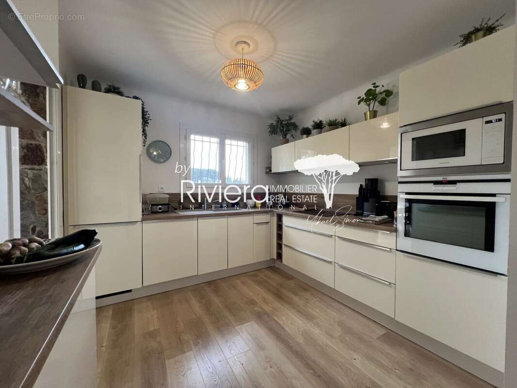 Maison à CAVALAIRE-SUR-MER