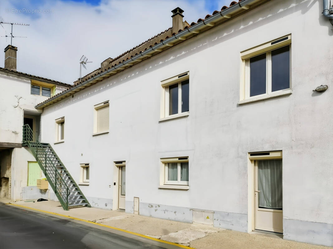 Appartement à BRIOUX-SUR-BOUTONNE