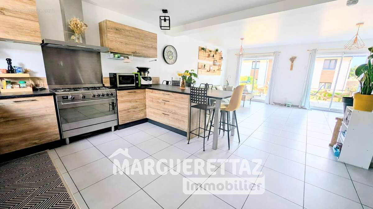 Maison à VIUZ-EN-SALLAZ