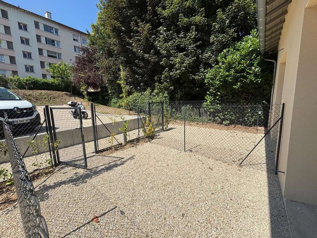 Appartement à TASSIN-LA-DEMI-LUNE