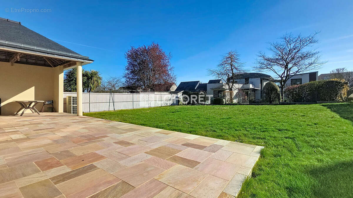 Maison à NOYAL-SUR-VILAINE