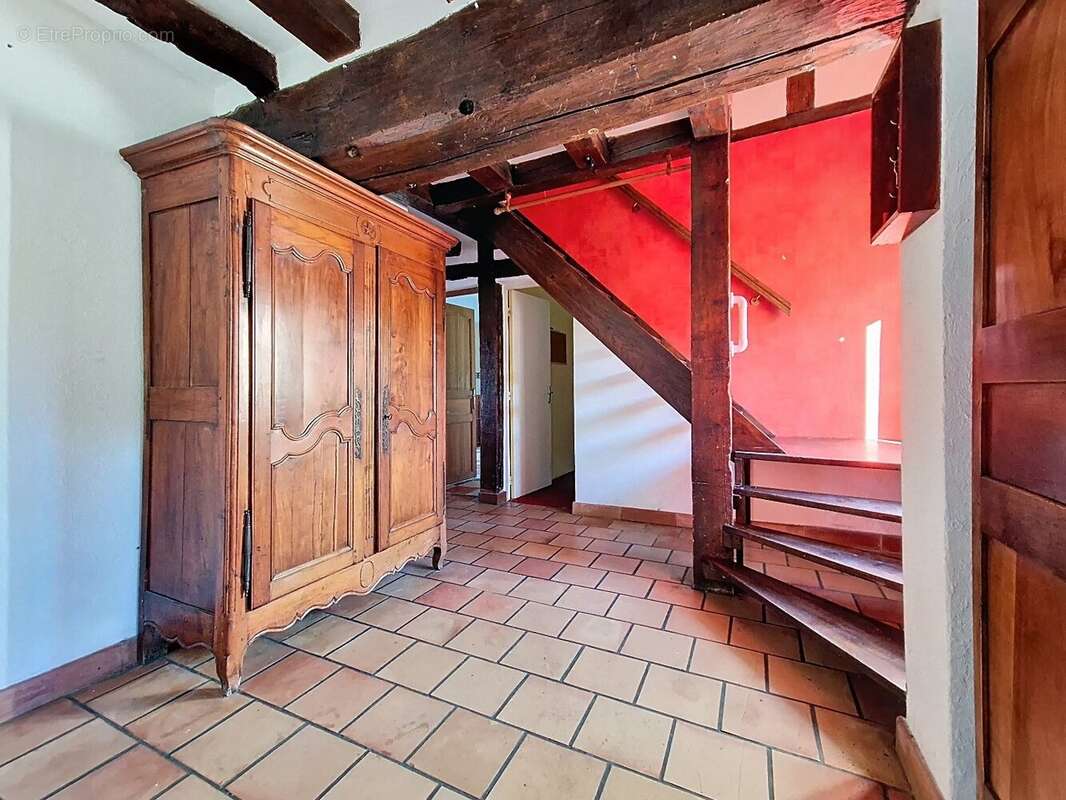 Maison à NOGENT-SUR-VERNISSON