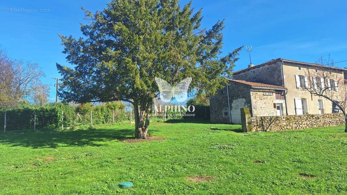 Maison à LE BOURDEIX