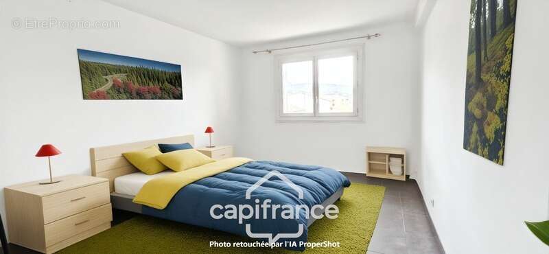 Appartement à CUERS