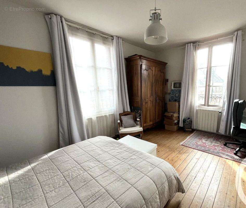 Maison à MORANGLES
