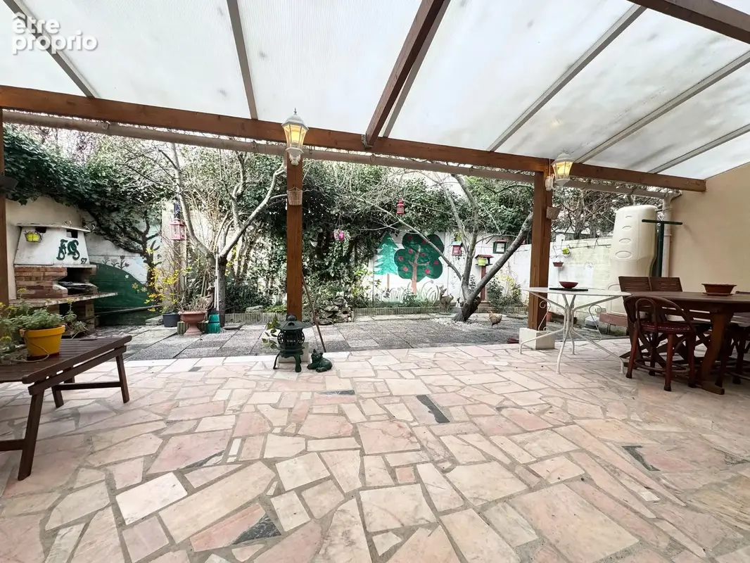 BOBIGNY : Maison familialle 6 pièces 140m² - photo 14