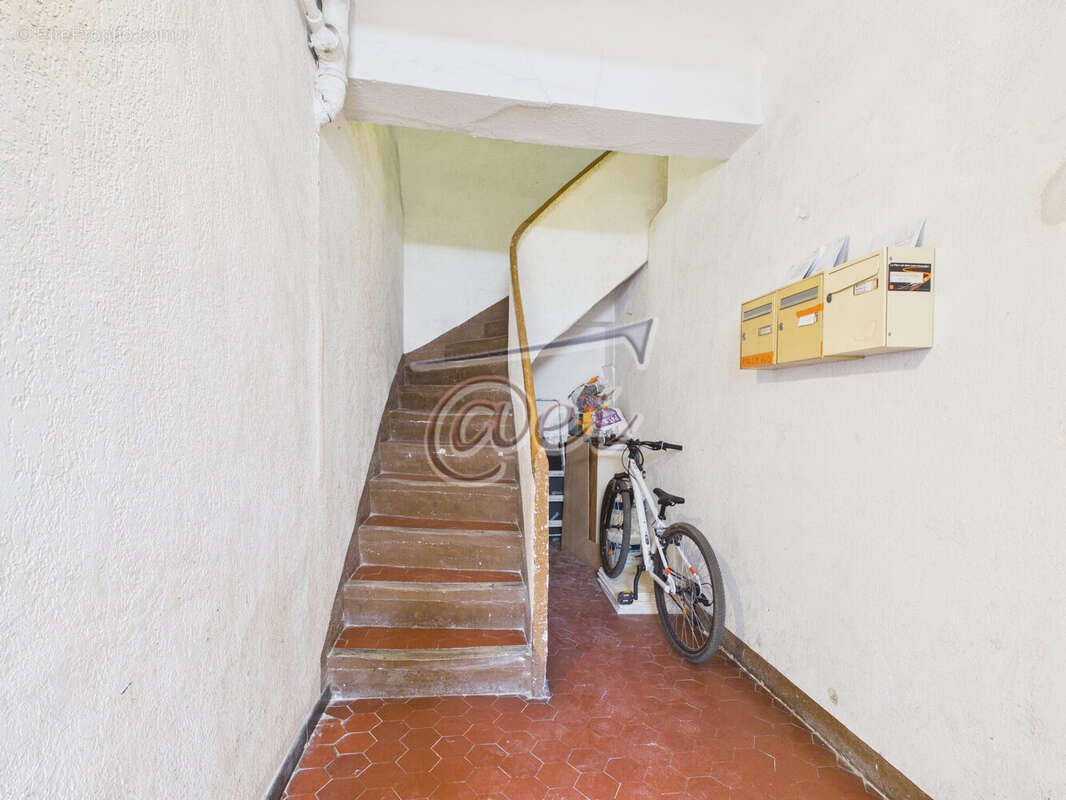 Appartement à SAINT-MAXIMIN-LA-SAINTE-BAUME