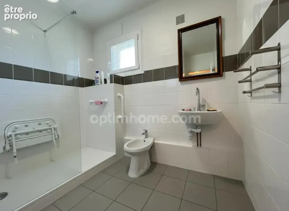 Maison à vendre 7 pièces MEYZIEU (69) - photo 7