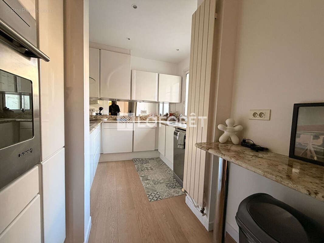 Maison à PARIS-16E