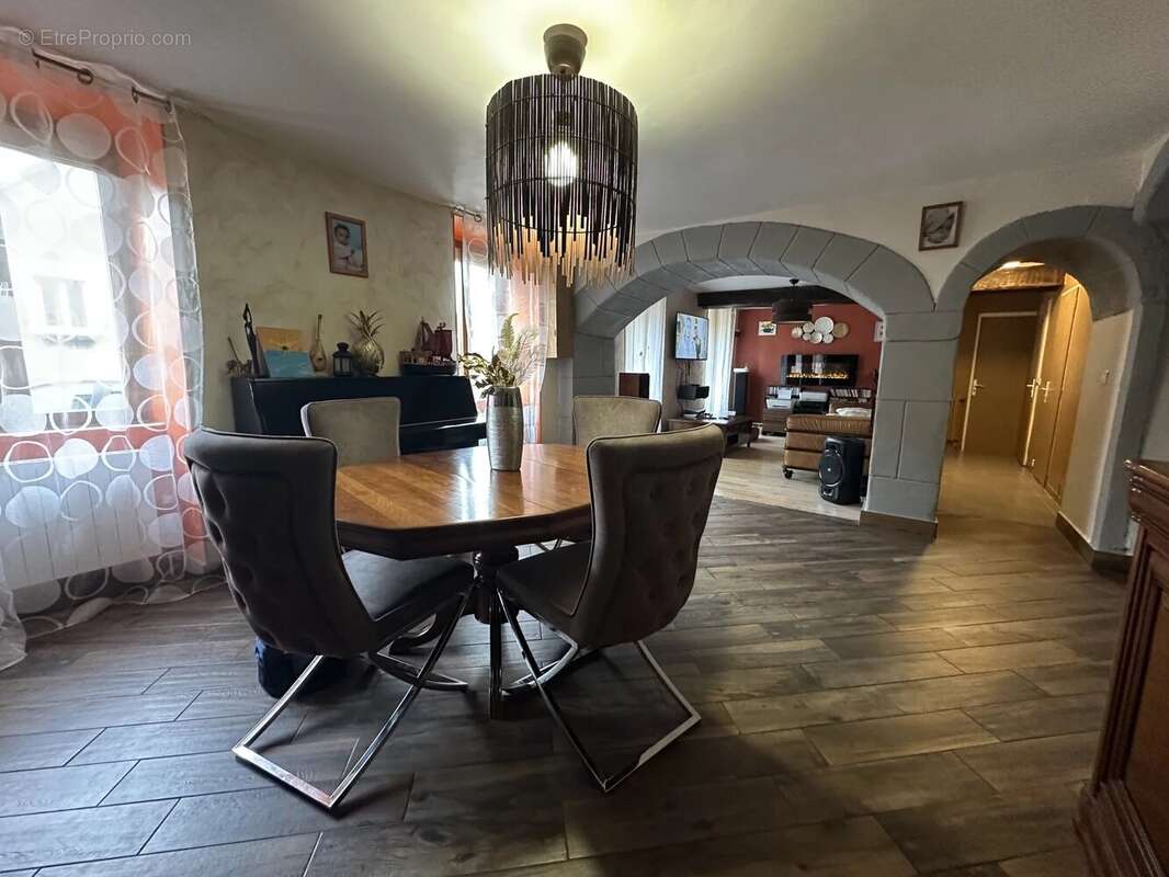 Maison à VENAREY-LES-LAUMES