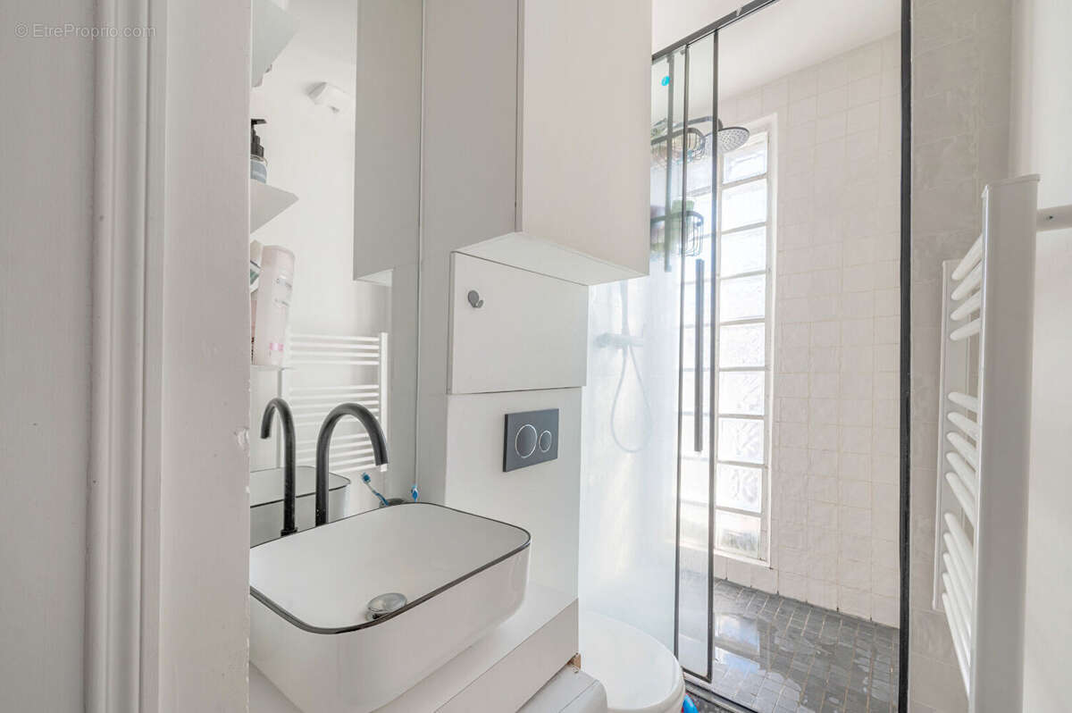 Appartement à PARIS-18E