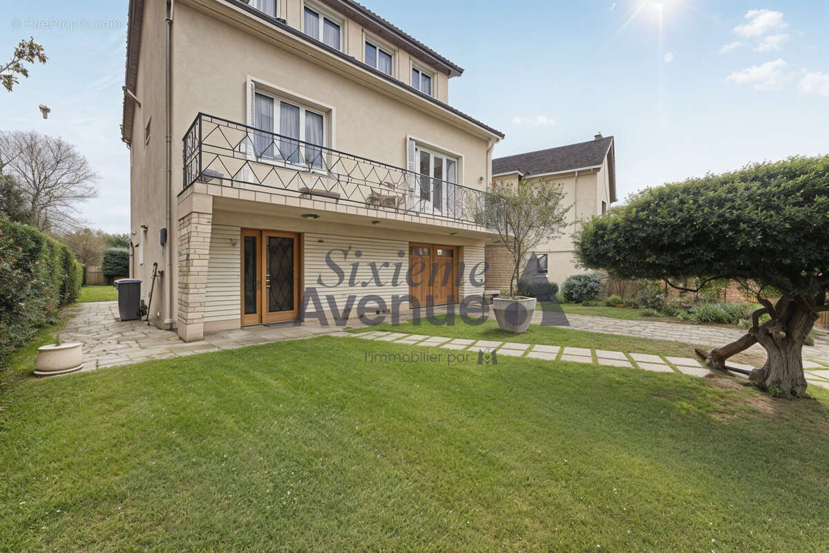 Maison à NOISY-LE-GRAND