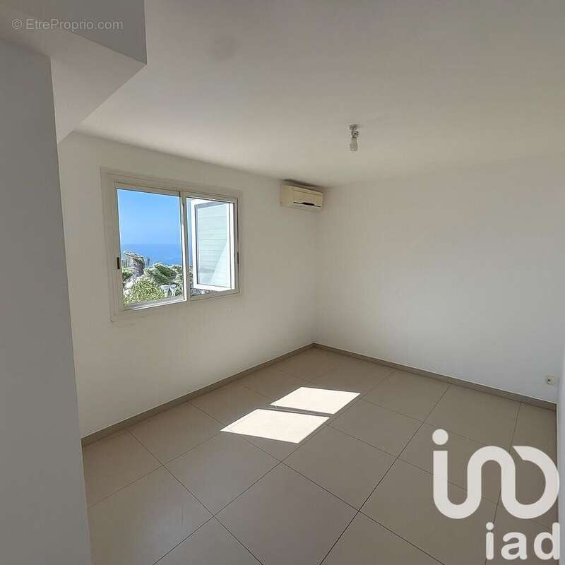 Photo 6 - Maison à SAINT-DENIS