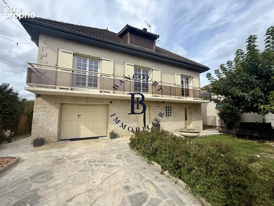 Maison à DAMPNIAT