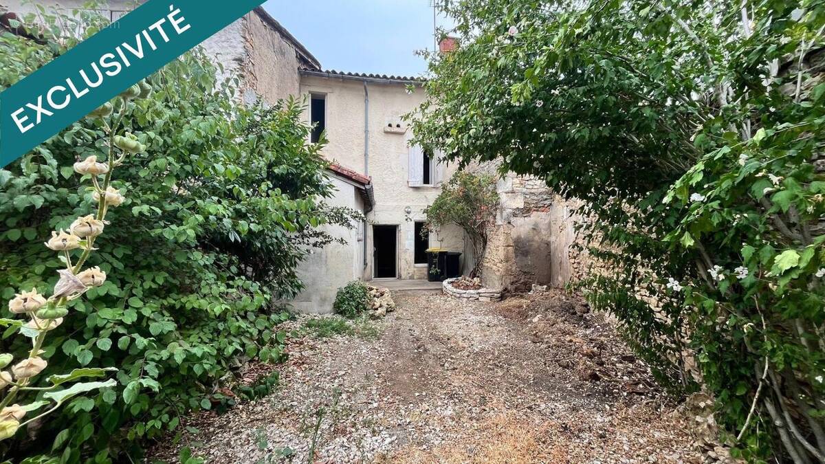 Photo 1 - Maison à CHASSENEUIL-SUR-BONNIEURE
