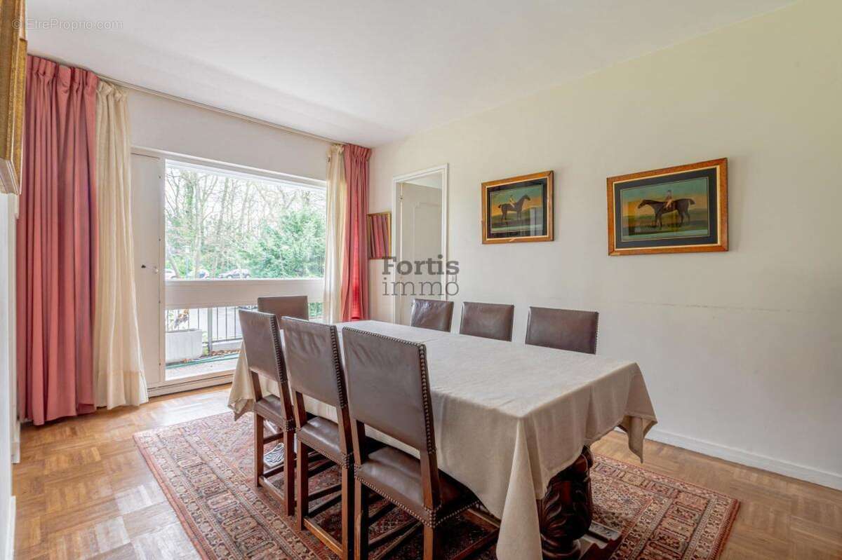 Appartement à LE CHESNAY