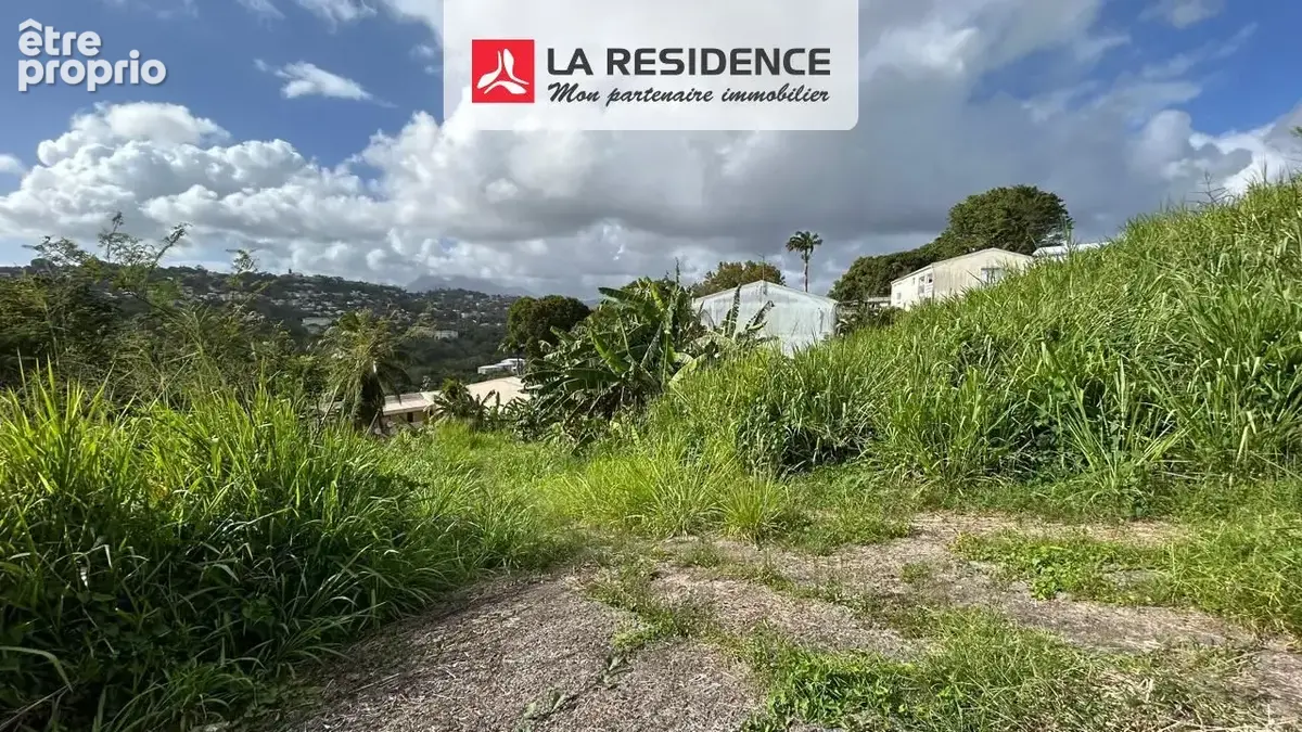 Terrain 470 m² à Fort-De-France  - photo 4
