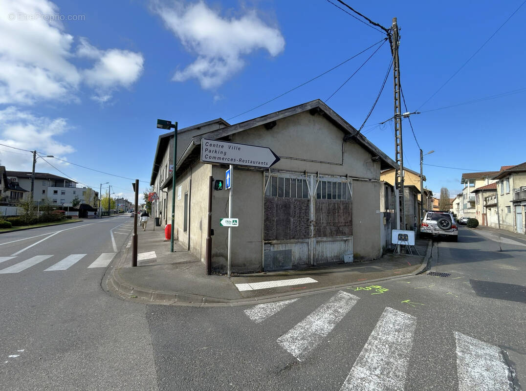 Commerce à VILLARS-LES-DOMBES