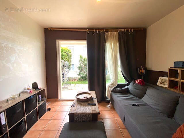 Appartement 2 pièces environ 35 m2 au calme ! - photo 3